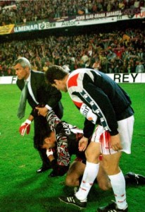 FO2_30/4/98_010854 Héctor Cuper