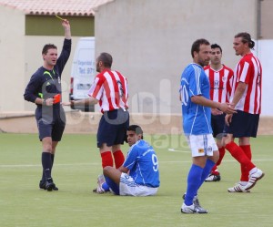 Tarjeta a un jugador del Santanyi