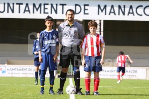 Roberto Bonnin con los capitanes