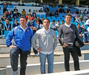 Chichi soler con sus ayudantes en la tribuna