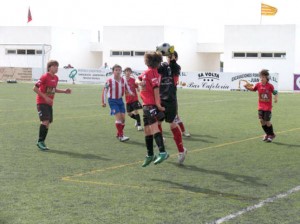 Un instante del choque Atlético de Madrid-Formentera B jugado ayer.