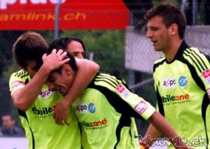 Los jugadores del Grasshoppers celebrando uno de los goles.