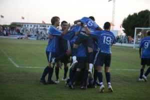 Cada vez más cerca. El Sporting celebró por todo lo alto su pase y ahora solo le quedan dos partidos