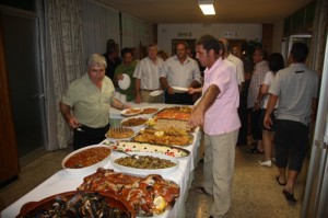 Foto del Buffet que preparo Tomeu para los comensales del Porto Cristo