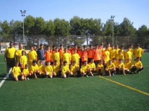 Formaciones de la Peña Independiente y Santa Mónica de infantiles.  DI