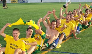 El Son Ferrer celebra el ascenso. Fotoprens