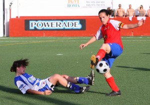 Pili Espadas seguirá goleando en Superliga con el Collerense