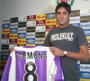 Carlos Carmona, en su presentación con el Real Valladolid en 2005