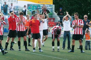 Premio. La decepción del final de la pasada LIga se ve ahora recompensada con la repesca en Tercera