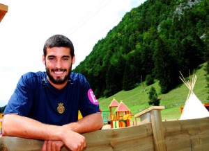 El defensa pobler Martí Crespí en la localidad austriaca de Kössen.  Foto: T. Shimada