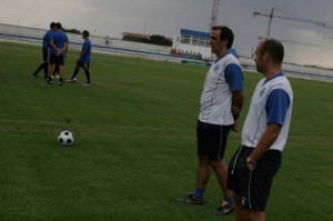 Esteva. El técnico necesita un sub-23 para completar la plantilla