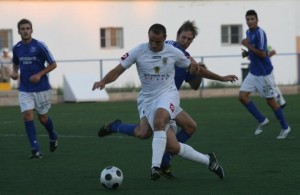 Uno de los encuentros de pretemporada entre ambos.  JUAN A. RIERA