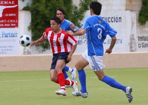 Ivan Merino2 Iván Merino, la pasada temporada con el Santanyi, frente al Sporting Mahones