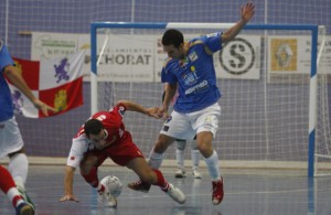 Imagen de archivo del primer encuentro de Liga jugado en casa por el Space Gasifred. MOISES COPA