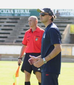 Domingo Remola en el banquillo del Poblense