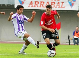 Aritz Aduriz contra el Valladolid