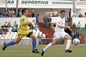 Fofi, durante el partido ante el Atlètic Balears.  V.M. 