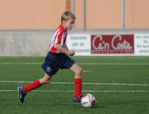 El Manacor se impone al Llosetense. Foto archivo