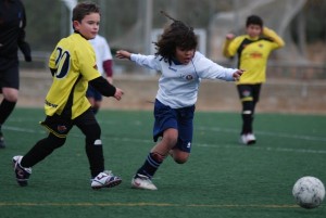 Jugada del partido. Foto O. García