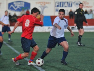 Jugada del partido entre el Margaritense y el Serverense