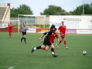 Jugada del partido disputado esta maána en Ibiza