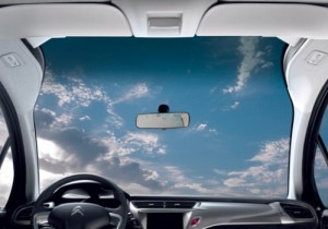 parabrisas-zenith-nuevo-citroen-c3-2010 Los clubes sortean tres coches citroën