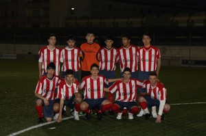 Alineación del Manacor en su partido frente al At. Baleares, con Pere Adriá