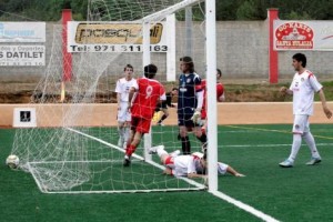  Los jugadores del Jesús celebran uno de los goles ante la UD Ibiza. 21-03-2010 | Marco Torres