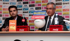 Manzano en rueda de prensa