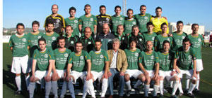 luchador La plantilla del Luchador correspondiente a la temporada 2009-10 en la foto oficial del equipo. D.I
